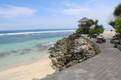 balibeachwalk
